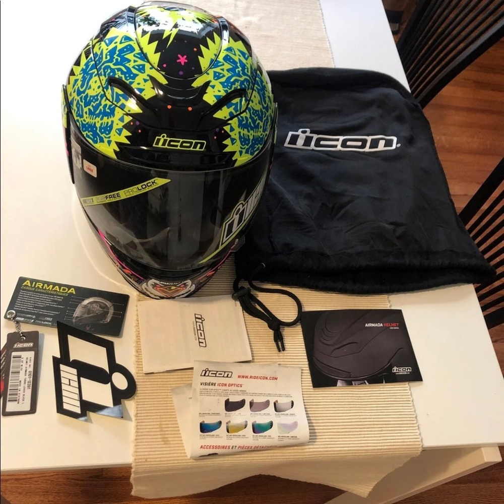 Icon motorcycle helmet Airmada “ turbo lover” large